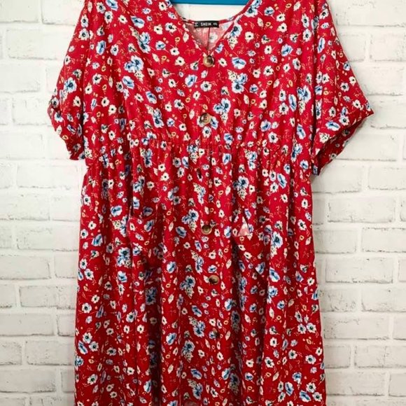Plus Size Floral Sundress - Picture 2 of 3
